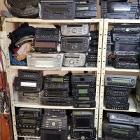 Продавам фабрични касетофони цд плеъри и навигации, снимка 17 - Аксесоари и консумативи - 16040721
