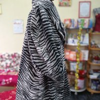 Дамско палто пелерина, снимка 3 - Палта, манта - 35102081