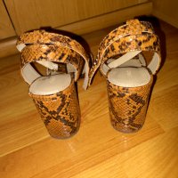 Сандали Pimkie, снимка 3 - Дамски обувки на ток - 37974827