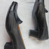 Нови кожени български обувки, снимка 5 - Дамски обувки на ток - 42299755