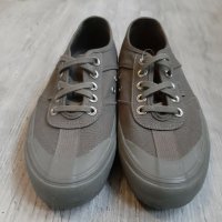 Vans Authentic , снимка 1 - Кецове - 30830527