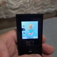 Музикален МР3 /МР4 плеър - 2 GB, кутия, кабел и слушалки , снимка 4 - MP3 и MP4 плеъри - 37741542