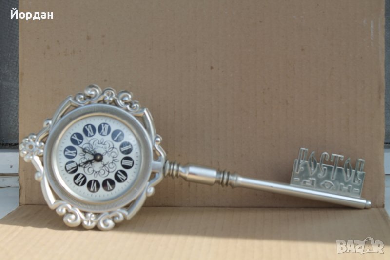 СССР настолен часовник "ВИТЯЗ", снимка 1