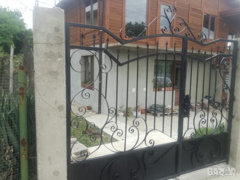 врати портали и огради от ковано желязо, снимка 1
