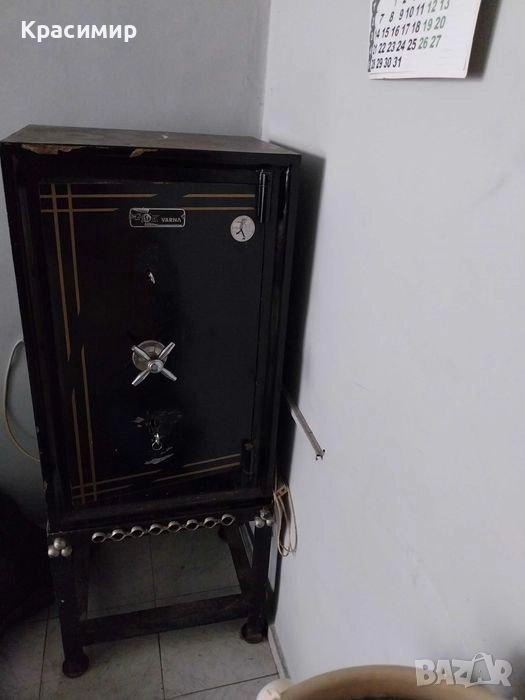 ПродаМетална каса/огнеопорна/, снимка 1
