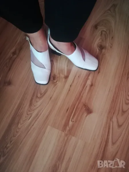 бели нови обувки лак и мрежа на удобен ток, снимка 1