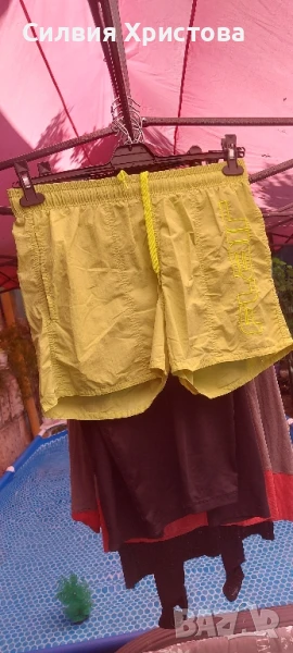 Продавам оригинални къси шорти номер М, снимка 1