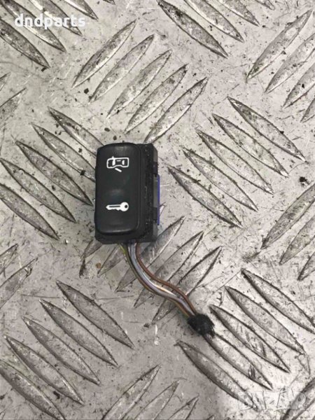 Бутон Skoda Octavia 2010г., снимка 1