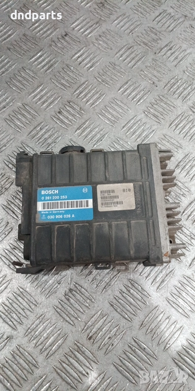 Компютър VW Polo 1.0i 1992г. 0261200253 030906026A , снимка 1