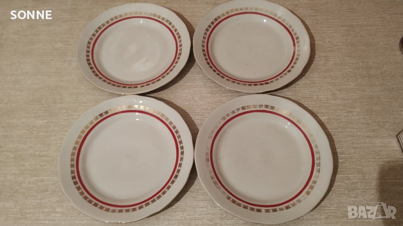 Български процелан - комплект чинии , снимка 1