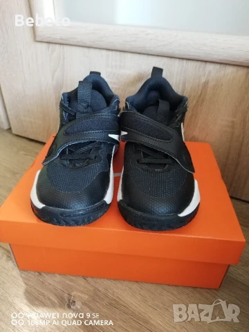 Маратонки Nike 29,5 номер, снимка 5 - Детски маратонки - 51226824