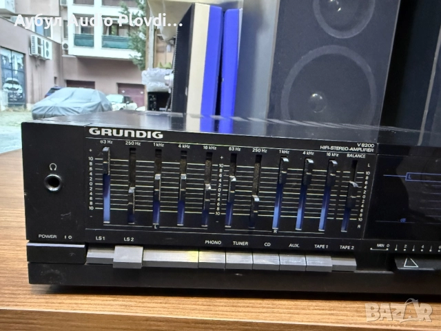 Grundig V-8200 Усилвател , снимка 3 - Ресийвъри, усилватели, смесителни пултове - 52667239