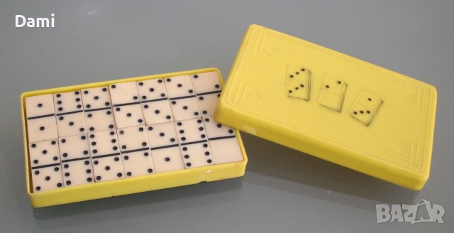 Домино бакелит 1950 год., снимка 2 - Антикварни и старинни предмети - 52887724