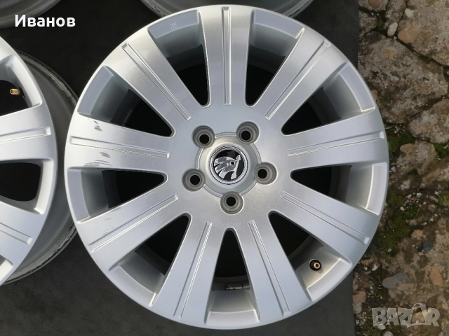 оригинални джанти 17" 5х112 Skoda , снимка 5 - Гуми и джанти - 52724856