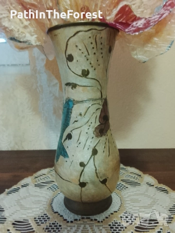 Голяма ваза - рисуван месинг 