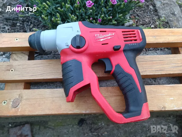 Milwaukee M12 H тяло на акумулаторен перфоратор 12V, снимка 1