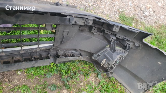 Предна Броня Пежо 407 Ляв Фар Peugeot 407, снимка 4 - Части - 39590105