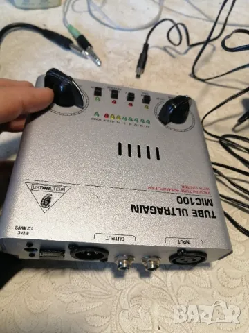 Лампов, микрофонен предусилвател Behringer MIC100, снимка 6 - Микрофони - 48225032