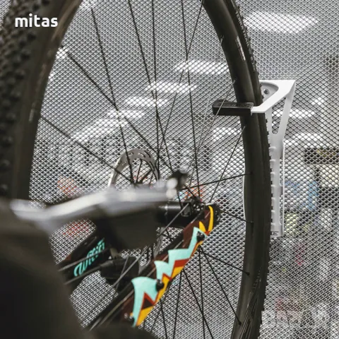 Велосипедна стойка за стена FORCE F, Закачане за предно колело, Бяла, снимка 4 - Аксесоари за велосипеди - 49711386