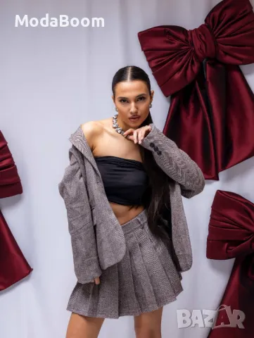 Дамски комплект сако и пола, снимка 4 - Костюми - 48274495