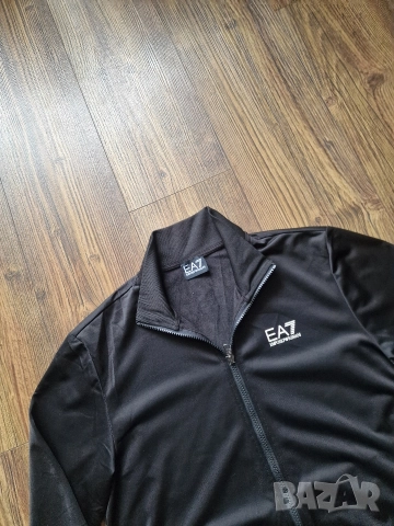 Страхотно мъжко яке горнище ARMANI EMPORIO размер S , снимка 3 - Спортни дрехи, екипи - 52886710