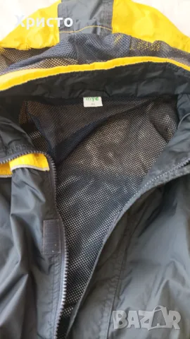 Яке тип ветровка - размер S, снимка 2 - Спортни дрехи, екипи - 48837385