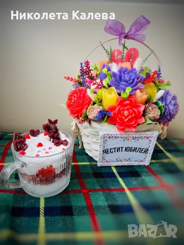 Аранжировки от глицеринов сапун, снимка 14 - Изкуствени цветя - 47968913