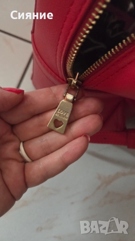 Оригинална раница Love moschino, снимка 4 - Раници - 52351275