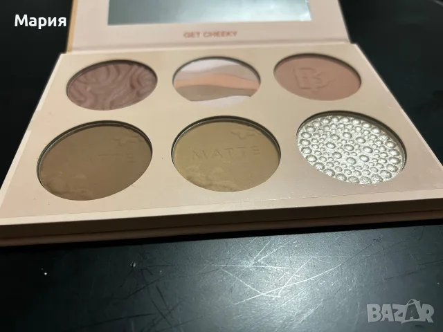 палитрата за лице Bellapierre Cosmetics