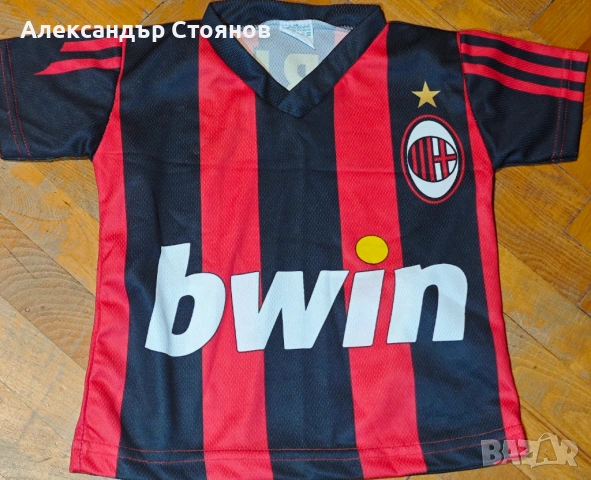 Детска тениска AC MILAN за малки фенове (2г.) – Супер състояние!