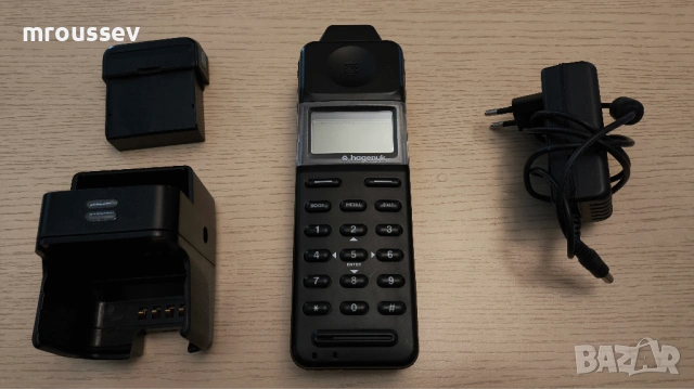 Hagenuk MT900 - много рядък! Със зарядно и док станция, снимка 5 - Други - 53298130