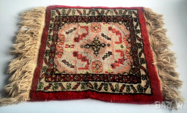 Малко молитвено килимче от 70-те г.Персийски килим 