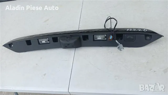 Орнамент на задната врата на Ford Explorer година 2019 2020 2021 2022 код LB5B-S42509, LB5BS42509, снимка 2 - Аксесоари и консумативи - 50355825