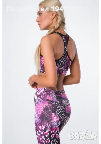 Спортен дамски топ в цветен десен MR15487