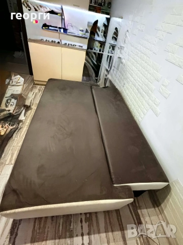 Диван , три места, разтегателен. Втора употреба, запазен., снимка 3 - Дивани и мека мебел - 52910765