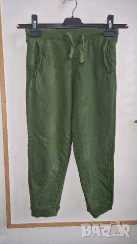 7-8г 134см Панталон тип спортна долница тъмно зелено ново