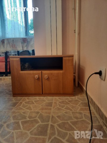 ТВ шкаф , снимка 2 - Шкафове - 42345095