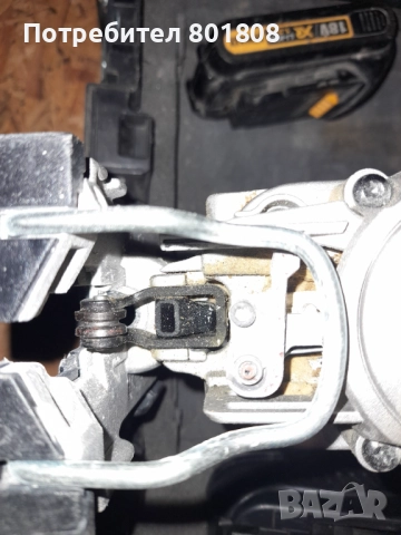 Прободен трион/Зеге Dewalt DCS 331, снимка 5 - Триони и циркуляри - 52556554