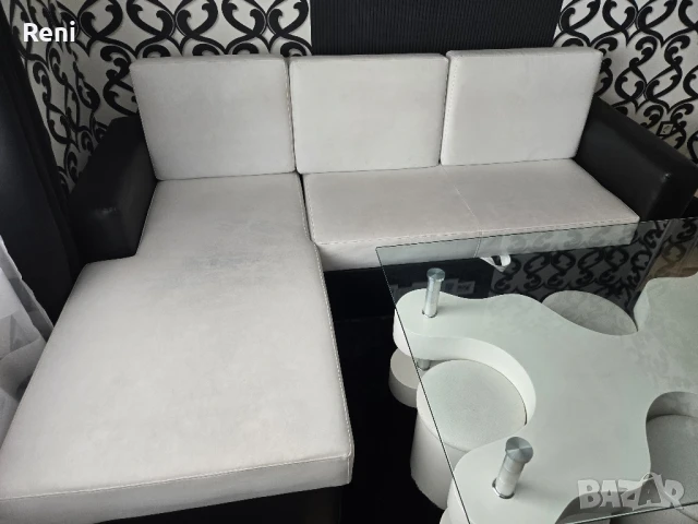 Диван бяла и черна кожа, снимка 1