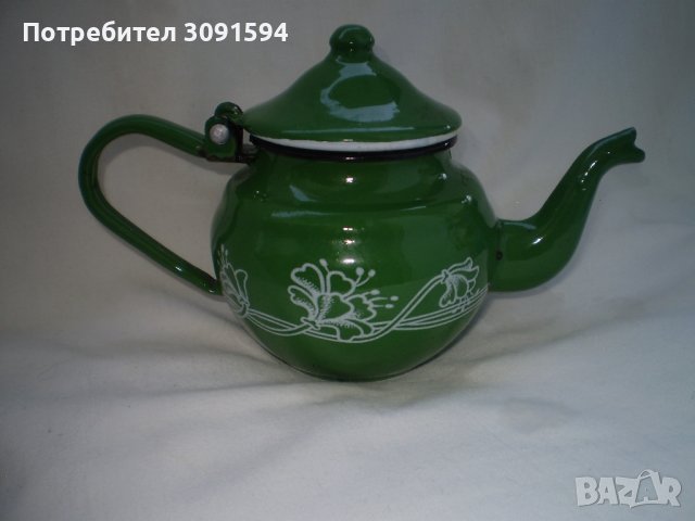 Стар малък ЗЕЛЕН емайлиран чайник  05L, снимка 9 - Други ценни предмети - 44390536