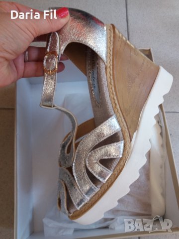 Сребристи сандали на платфома, снимка 1