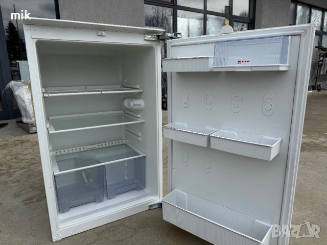 Малък хладилник за вграждане Neff - Bosch, снимка 2 - Хладилници - 53997002