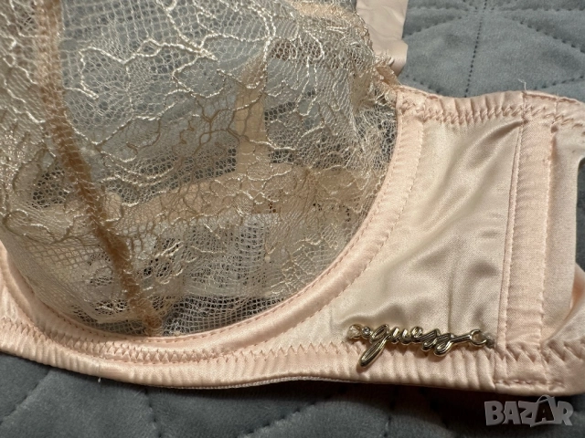 Сутиен Guess, снимка 3 - Бельо - 52220840