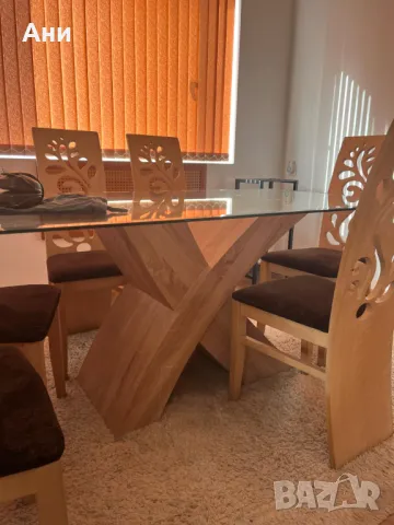Трапезна маса със столове