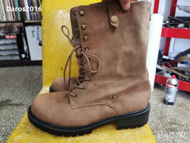 Страхотни боти 42 номер , снимка 3 - Мъжки боти - 38010632
