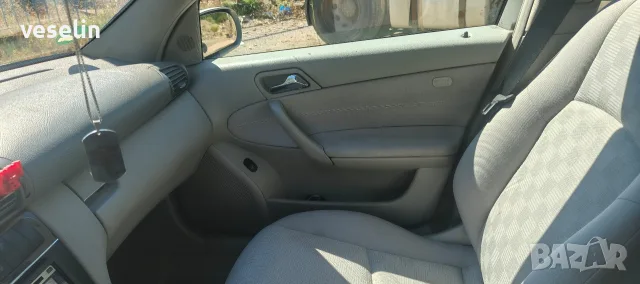 c 220 122 hp 05г., снимка 8 - Автомобили и джипове - 56256389