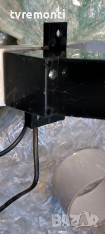 TV стойка за ​телевизор Grundig модел 42 VLE 8520 BL, снимка 3 - Стойки, 3D очила, аксесоари - 38497763