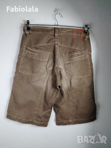 Hugo Boss short W30  , снимка 2 - Къси панталони - 44463456
