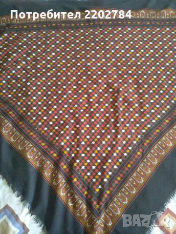 Голям триъгълен шал,забрадка с подарък, снимка 9 - Шалове - 30449404