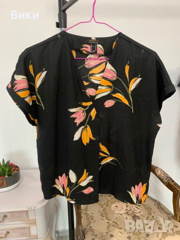 Елегантна блуза в размер XS, снимка 11 - Тениски - 44607394